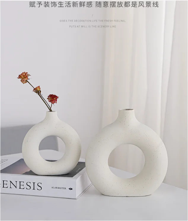 White Ceramic  Modern Home Round Matte Pampas Flower Vases Minimalist Wedding Dinner Living Room Office Table Decorative Vase