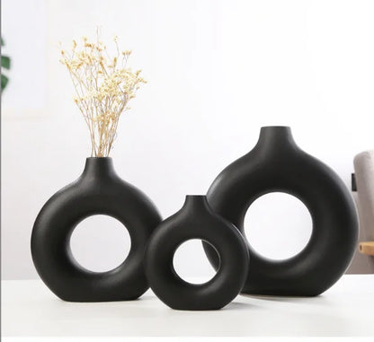 White Ceramic  Modern Home Round Matte Pampas Flower Vases Minimalist Wedding Dinner Living Room Office Table Decorative Vase
